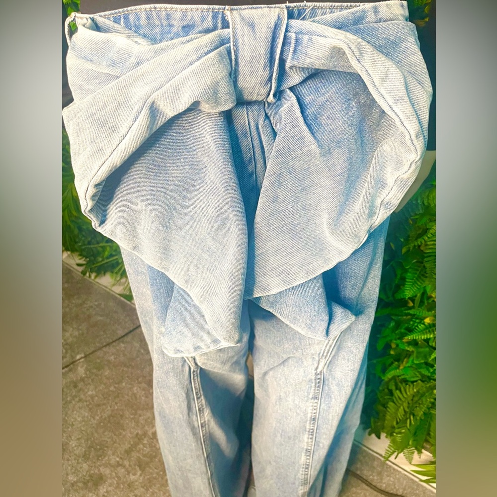 🎀Fashion Nova Bow Jeans 💕 - Picture 3 of 10